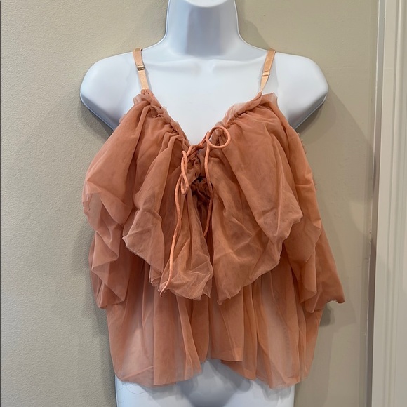 Pretty Little Thing Peach Ruffle Top- size 6 - Picture 1 of 5